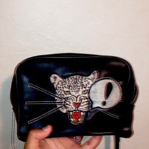 Black tiger bag